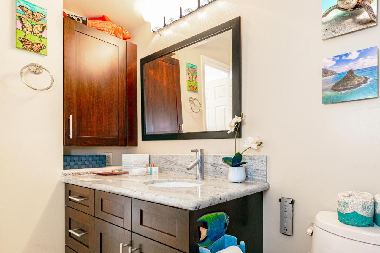 Apartment Deluxe Living In Waikiki - Ocean View With Parking *